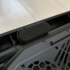 裏の滑り止め部分【ノートPC冷却パッド】